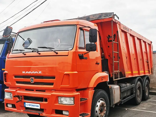 Самосвал КамАЗ 6520-43
