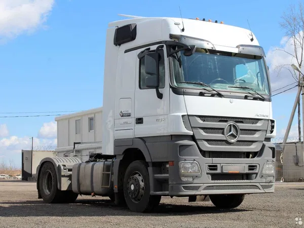Седельный тягач Mercedes-Benz Actros 1844 LS
