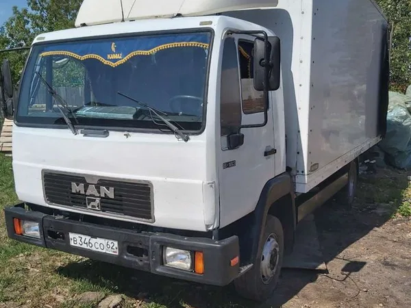 Грузовой фургон MAN 8.163