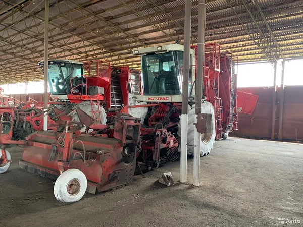 Свеклоуборочный комбайн Agrifak Quatro WKM 9000