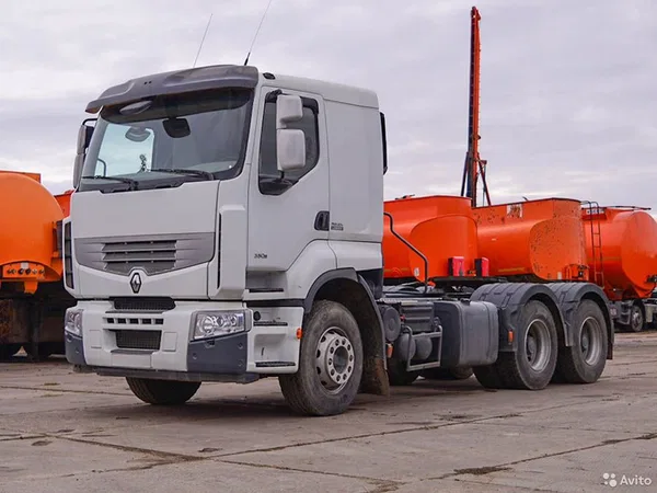 Седельный тягач Renault