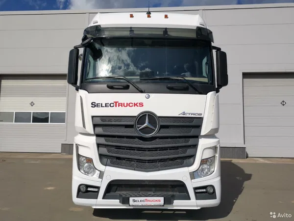 Седельный тягач Mercedes-Benz Actros 1845