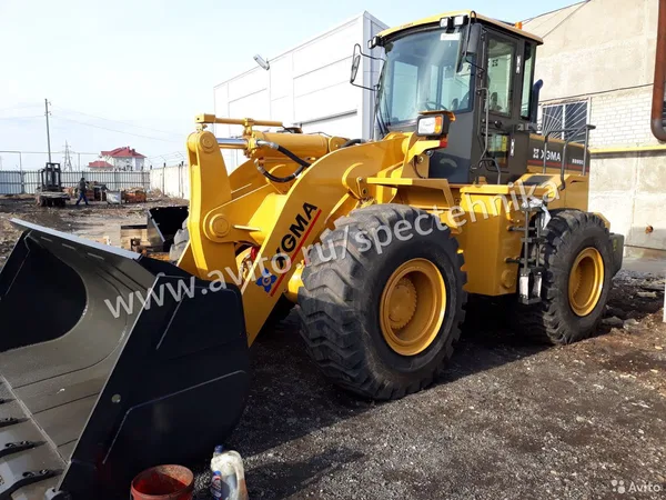 Фронтальный погрузчик XGMA XG955H