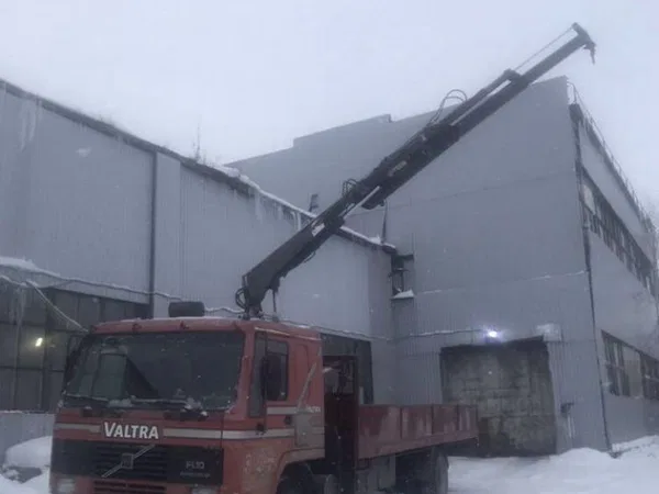 Бортовой грузовик с КМУ Volvo FL10 с КМУ Hiab 100