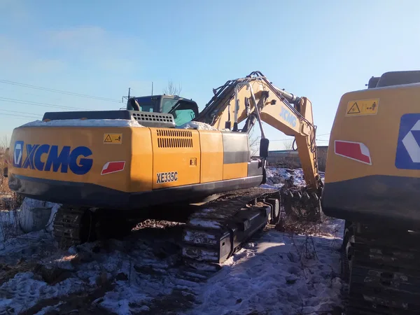 Гусеничный экскаватор xcmg XE335C