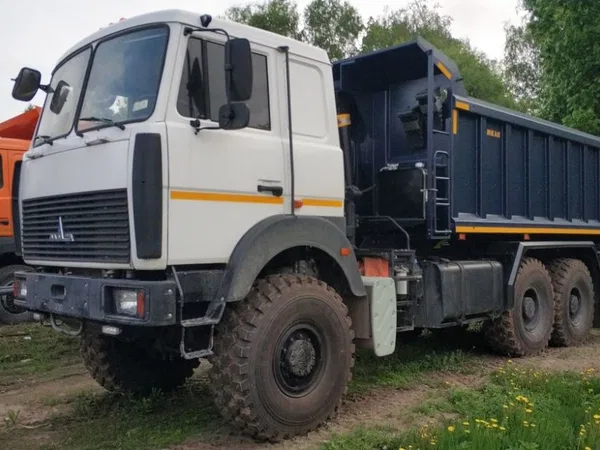 Самосвал МАЗ 6517