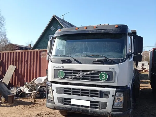Самосвал Volvo FM 13