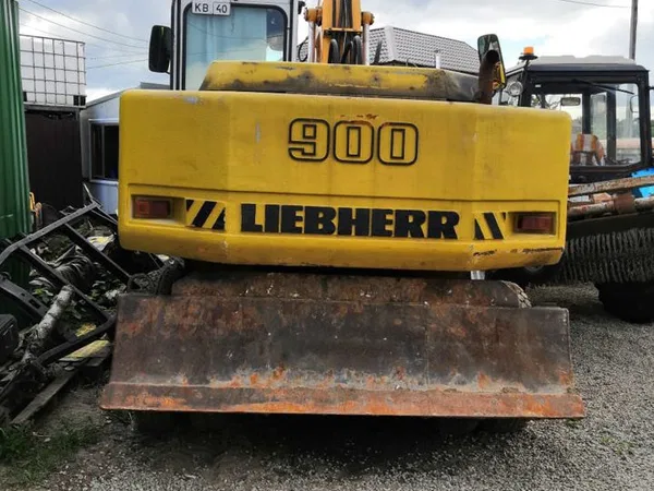 Колесный экскаватор Liebherr 900