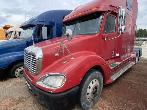 Седельный тягач Freightliner Columbia
