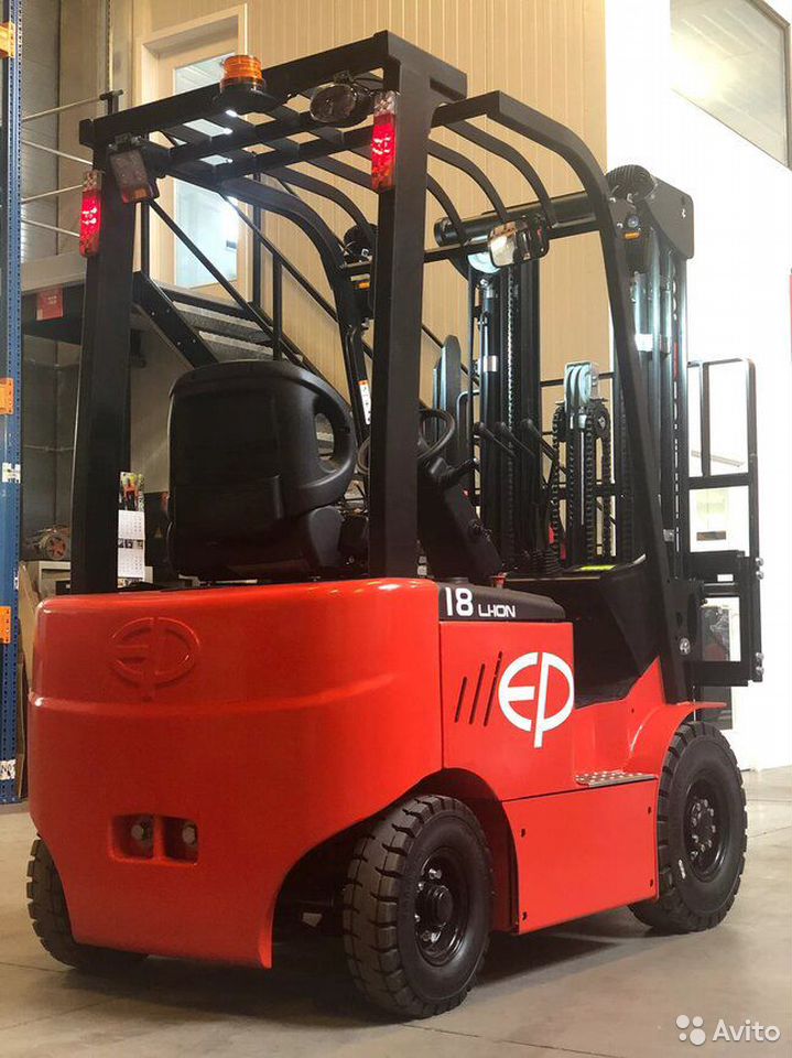 Вилочный электропогрузчик EP Equipment EFL181