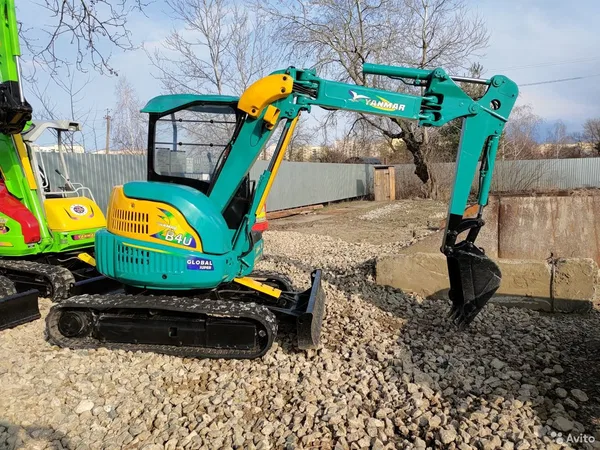Мини-экскаватор Yanmar B4U