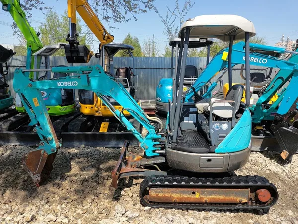 Мини-экскаватор Kobelco SK20SR Beetle