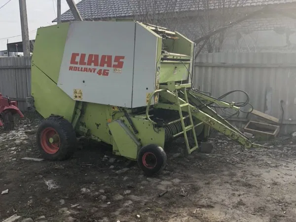 Пресс-подборщик Claas Rollant 46