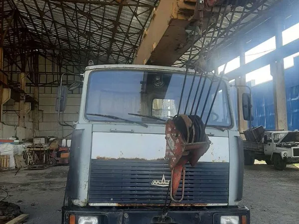 Автокран Ивановец КС-35715 на шасси МАЗ