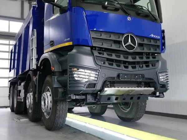 Самосвал Mercedes-Benz Arocs 4145 K