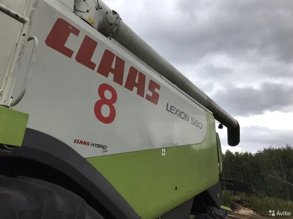 Зерноуборочный комбайн Claas Lexion 580