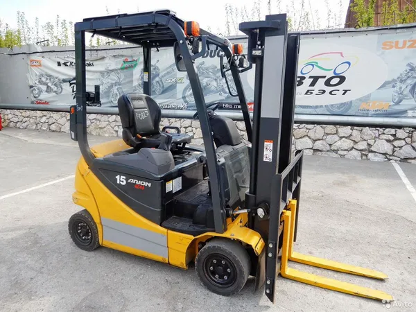 Вилочный погрузчик Komatsu