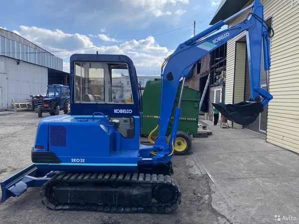 Мини-экскаватор Kobelco SK032