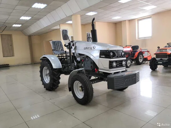 Мини-трактор Скаут T 18 Generation II