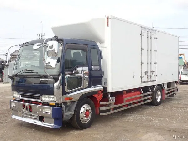 Рефрижератор Isuzu Forward