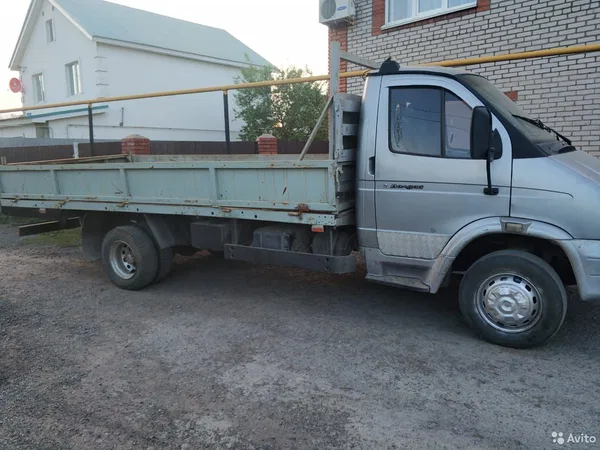 Бортовой грузовик ГАЗ Валдай