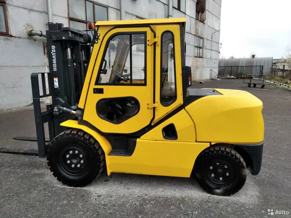 Вилочный погрузчик Komatsu