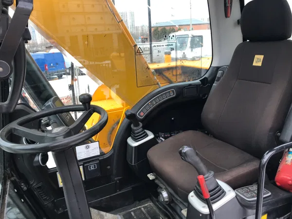 Колесный экскаватор JCB JS160
