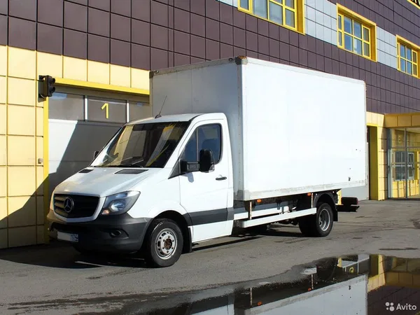 Промтоварный фургон Mercedes-Benz Sprinter