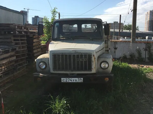 Бортовой грузовик ГАЗ 3307