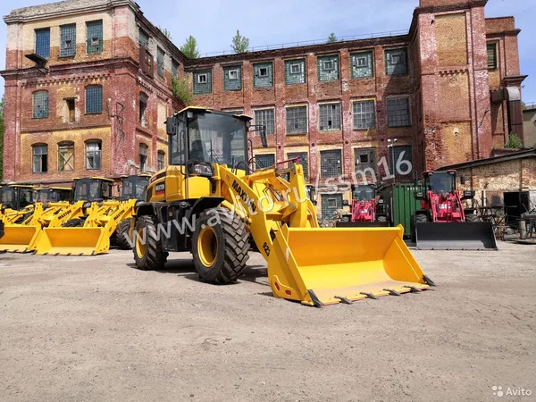 Фронтальный погрузчик Maxton 923