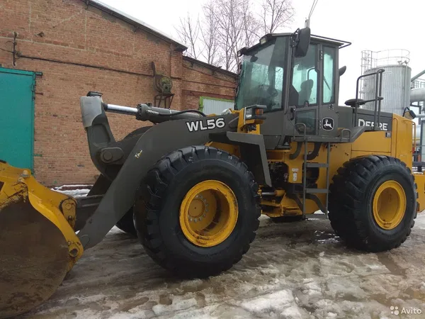 Фронтальный погрузчик John Deer WL56