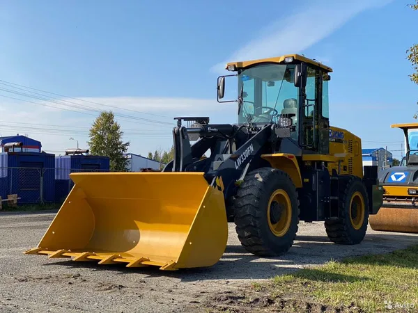 Фронтальный погрузчик xcmg LW330FN