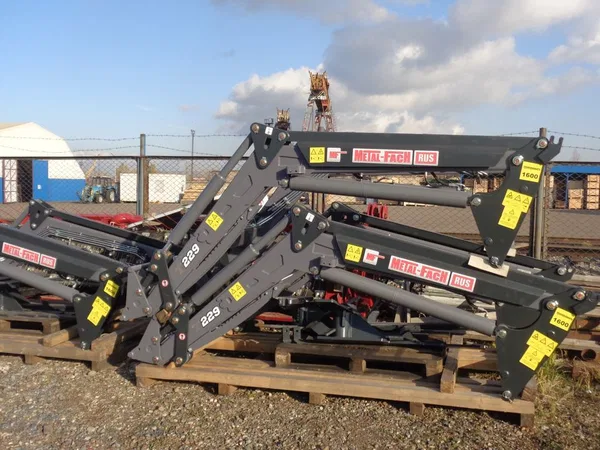Навесной погрузчик (КУН) Metal-Fach T-229