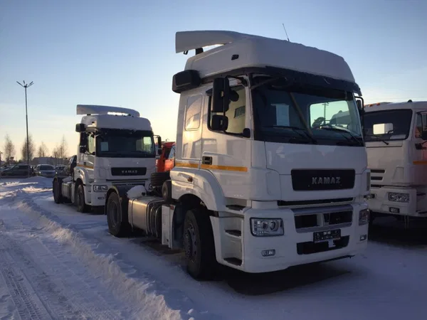 Седельный тягач Камаз 5490-901-87