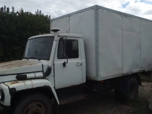 Изотермический грузовик ГАЗ 3309