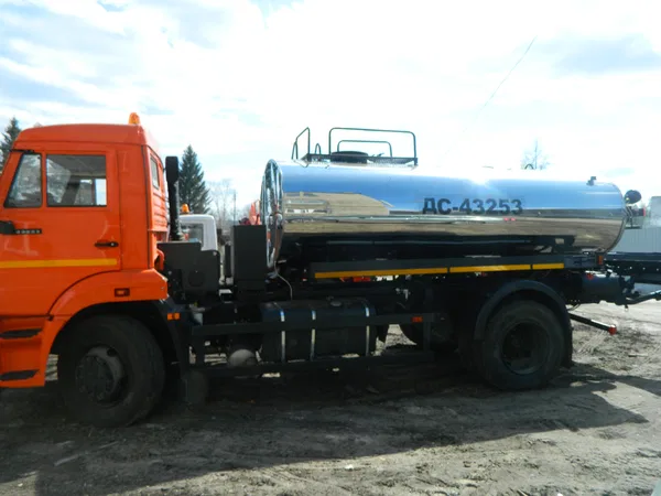 Автогудронатор Кургандормаш ДС-43253 на шасси КамАЗ 43253