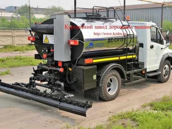 Автогудронатор Кургандормаш ДC-C41R1 на шасси ГАЗ ГАЗон Next C41R13
