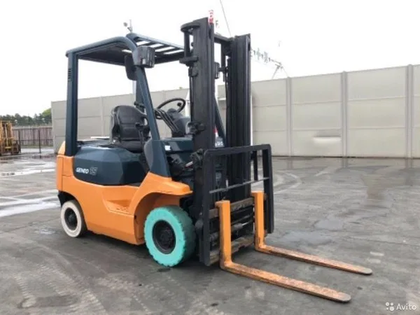 Вилочный погрузчик Toyota 7FGL15