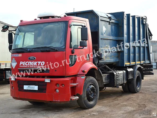 Мусоровоз ЭКОМТЕХ МКМ-17305 на шасси Ford Cargo CKK1
