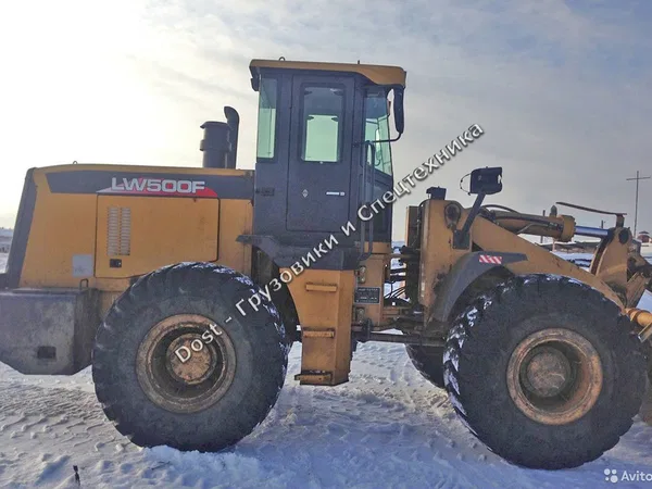 Фронтальный погрузчик XCMG LW500F