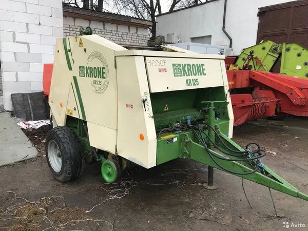 Пресс-подборщик Krone KR125