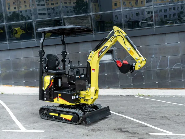 Мини-экскаватор Boulder EX10