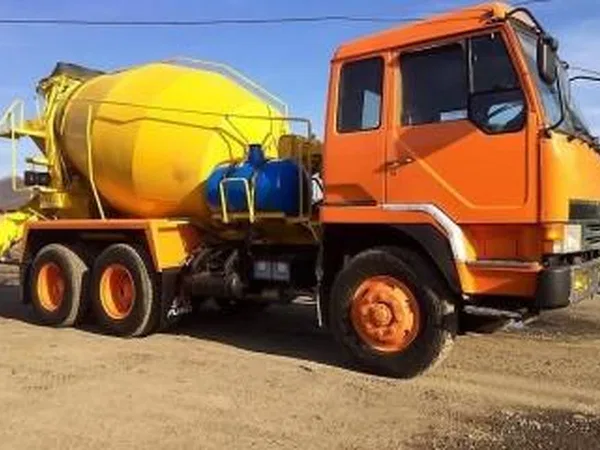 Автобетоносмеситель Mitsubishi Fuso