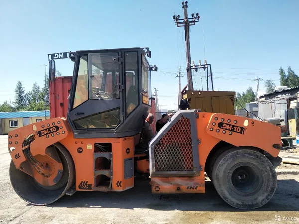 Комбинированный каток Завод Дорожных машин DM-10-VC