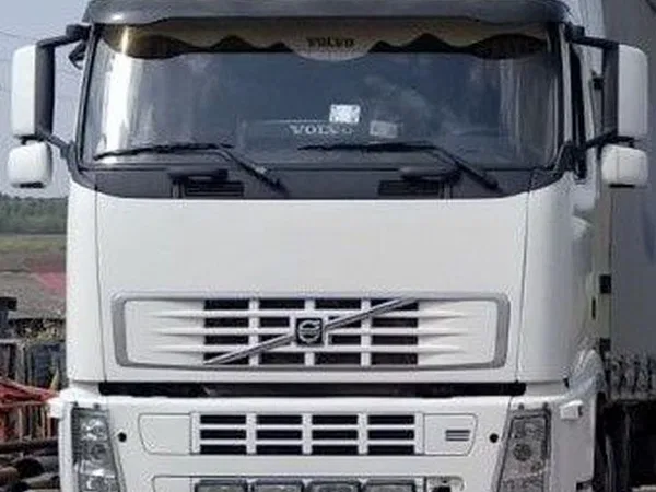 Седельный тягач Volvo FH13 440