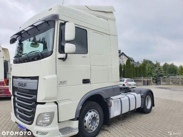 Седельный тягач DAF XF 106.460