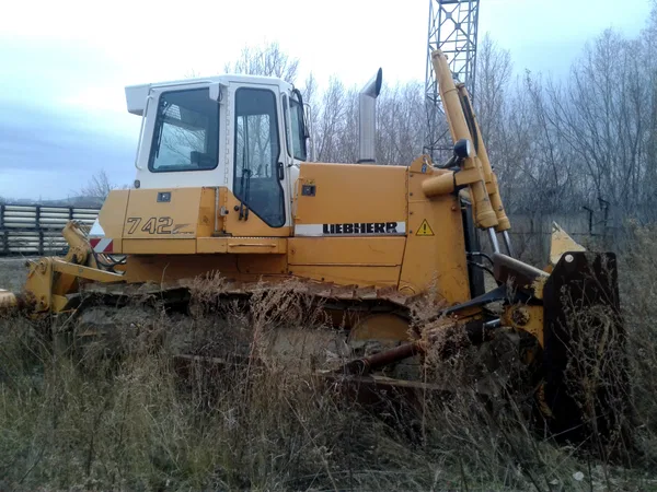 Гусеничный бульдозер Liebherr PR742