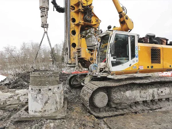 Буровая установка Bauer BG 28