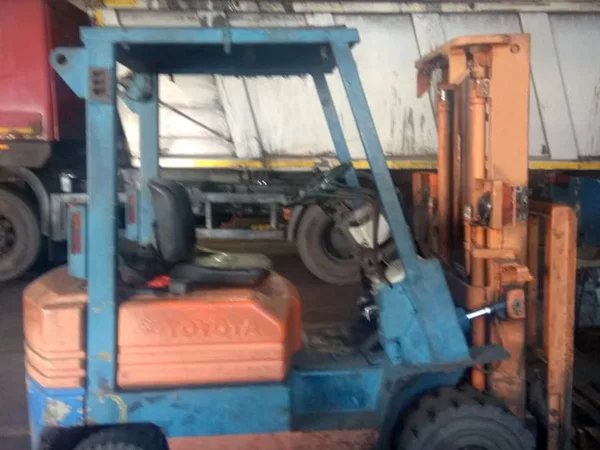 Вилочный погрузчик Toyota 7FD15