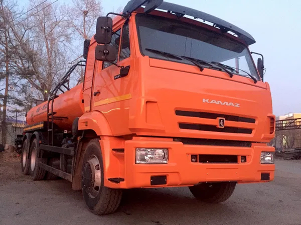 Автогудронатор КамАЗ 65115
